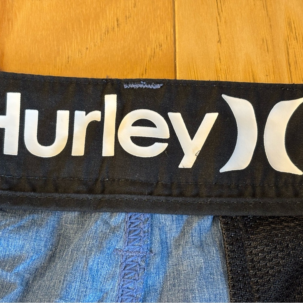 Hurley Blue Flat Front Shorts Lightweight Casual Wear - Picture 7 of 8